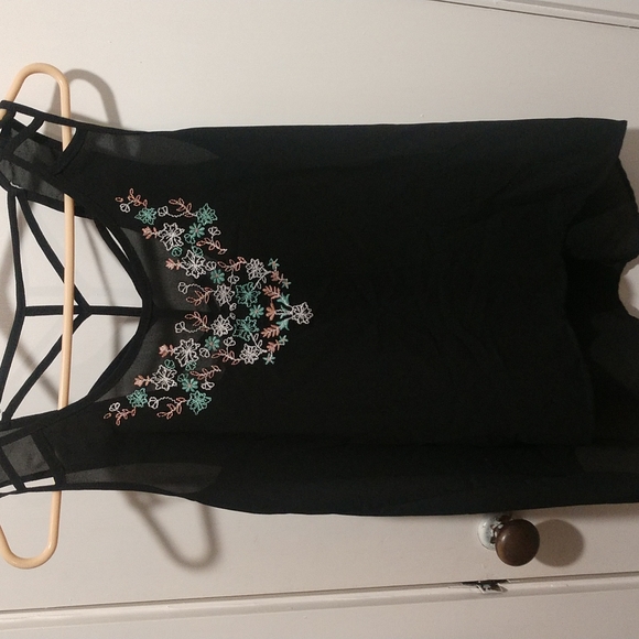 Women's top - Picture 1 of 2